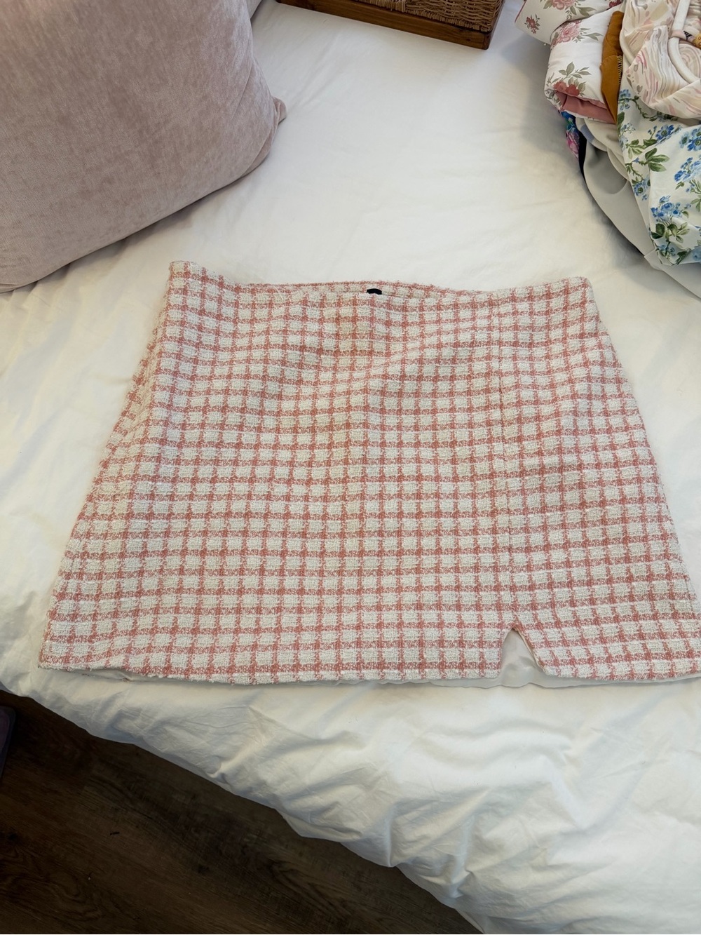 Women’s Pink & White Check Tweed Mini Skirt